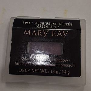 Sweet Plum eyeshadow